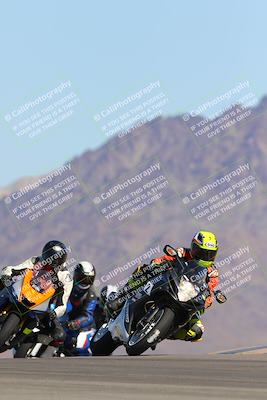 media/Oct-01-2023-SoCal Trackdays (Sun) [[4c570cc352]]/Turn 9 Set 2 (10am)/